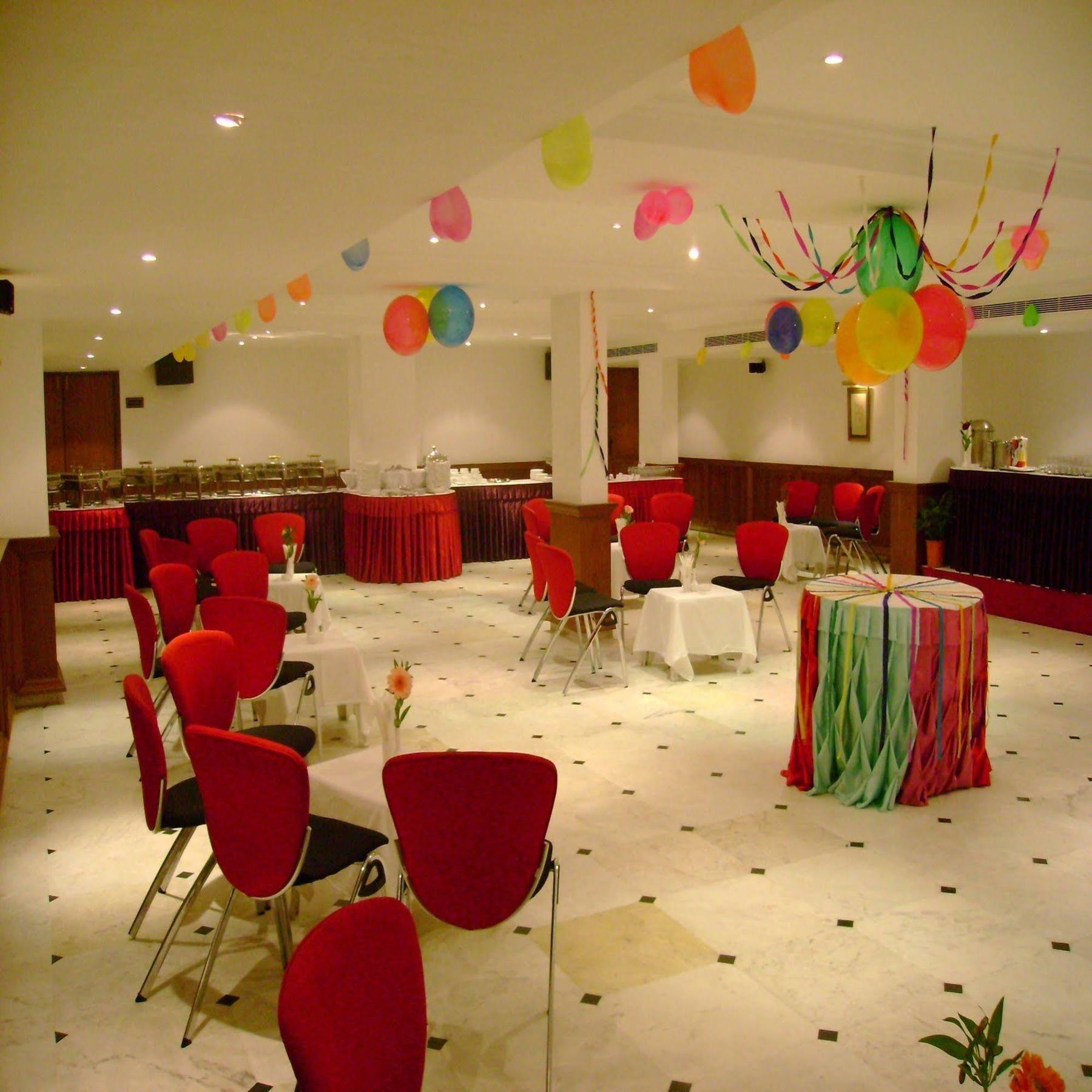 The Royal Plaza Gangtok Hotel Ngoại thất bức ảnh